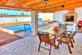 Hotels in Muntic